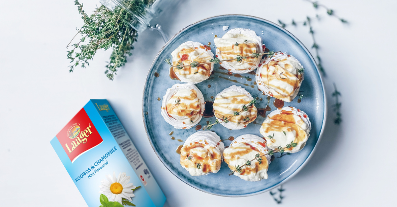 Mini Laager Rooibos & Thyme Pavlovas