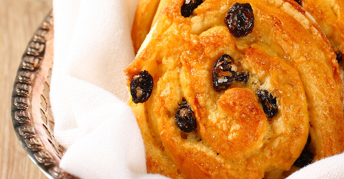 Rooibos Raisin Rolls